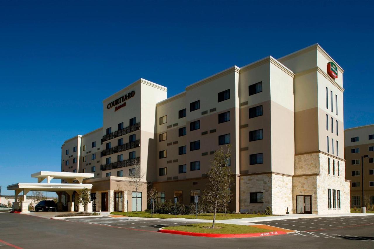 Courtyard By Marriott San Antonio Six Flags At The Rim Hotel Exterior foto