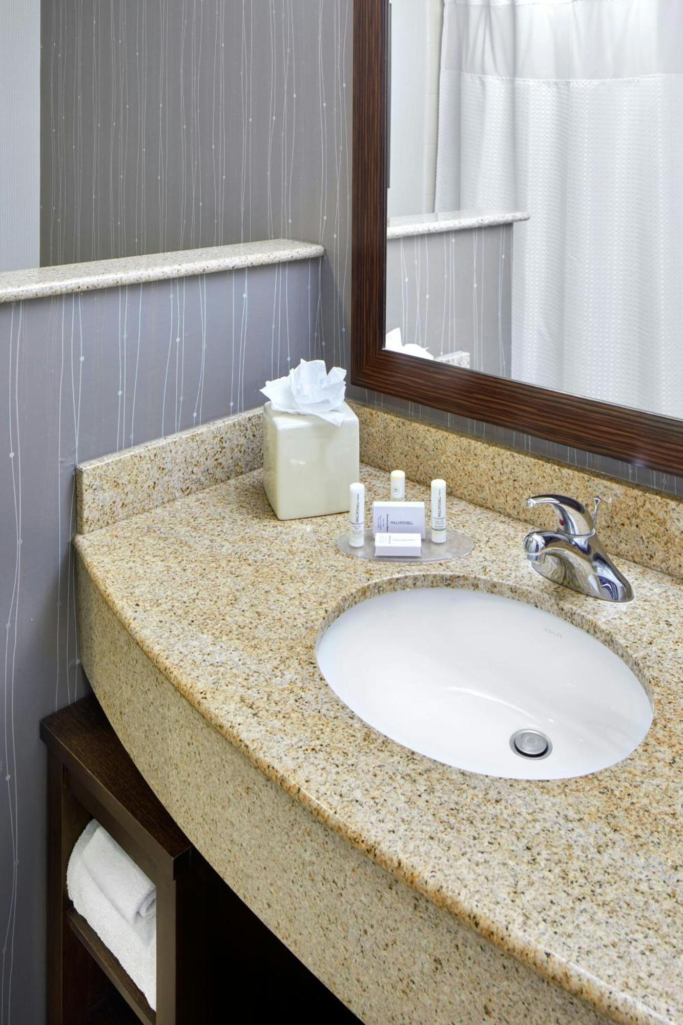Courtyard By Marriott San Antonio Six Flags At The Rim Hotel Exterior foto