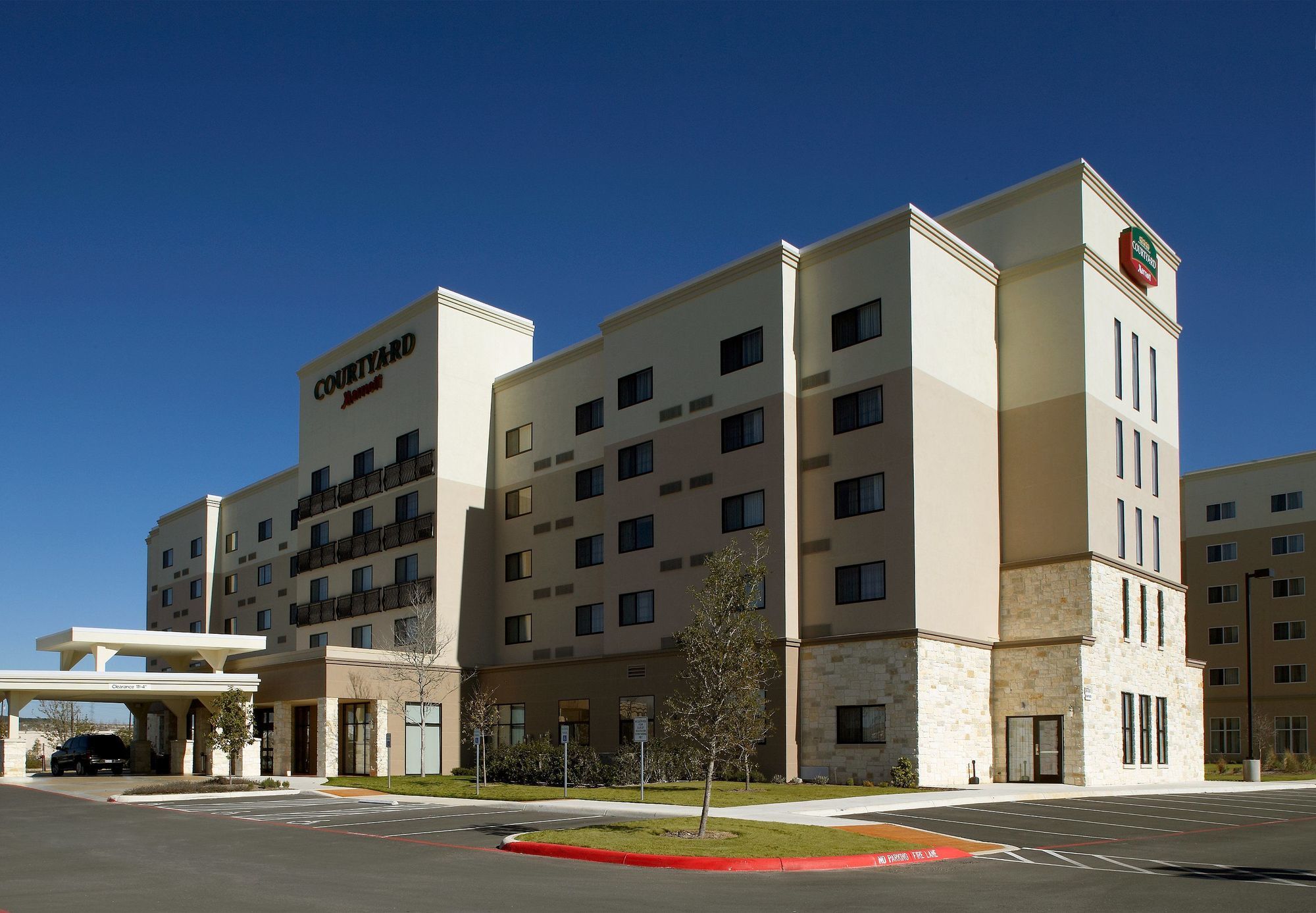 Courtyard By Marriott San Antonio Six Flags At The Rim Hotel Exterior foto