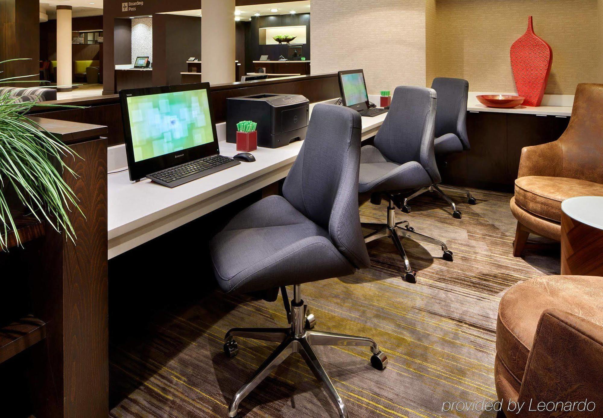 Courtyard By Marriott San Antonio Six Flags At The Rim Hotel Exterior foto
